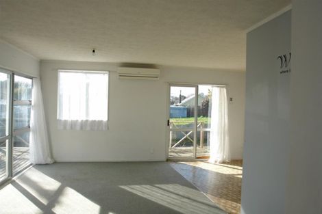 Photo of property in 19a Hussey Street, Waverley, 4510