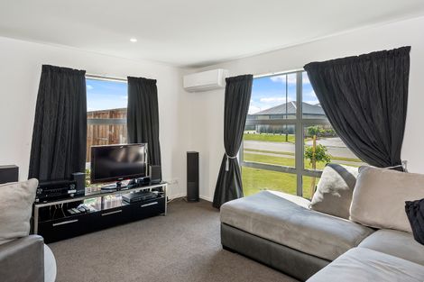 Photo of property in 4 Haymakers Crescent, Rolleston, 7614