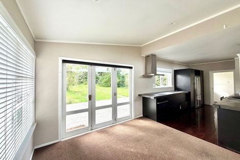 Photo of property in 23 Gill Avenue, Te Atatu Peninsula, Auckland, 0610
