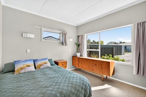 Photo of property in 16 Brookvale Road, Havelock North, 4130