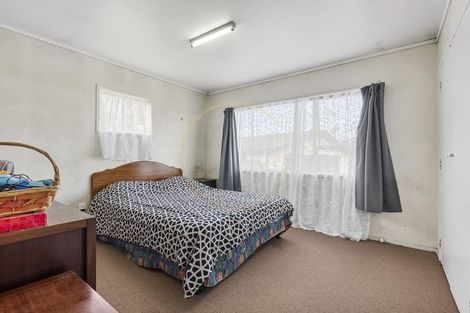 Photo of property in 14 Sharland Avenue, Manurewa, Auckland, 2102