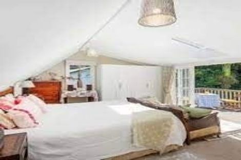 Photo of property in 60 Simla Crescent, Khandallah, Wellington, 6035