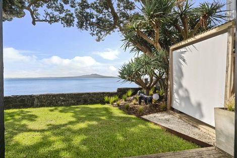 Photo of property in 2/259 Hurstmere Road, Takapuna, Auckland, 0622