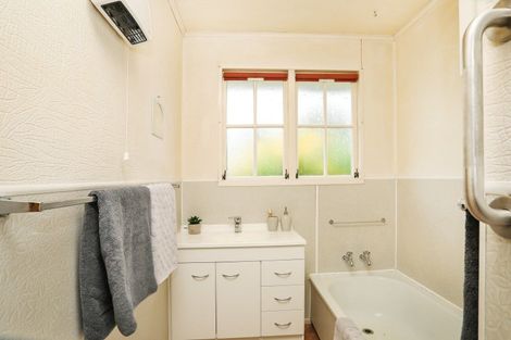 Photo of property in 3 Falcon Street, Newfield, Invercargill, 9812