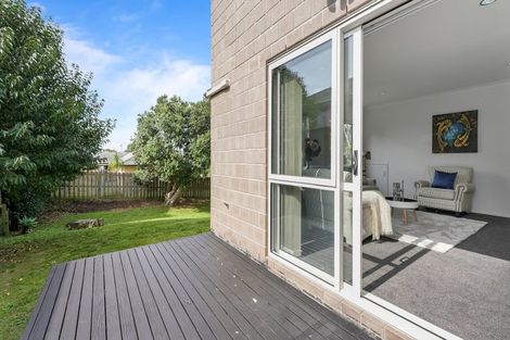 Photo of property in 58 Blanes Road, Weymouth, Auckland, 2103