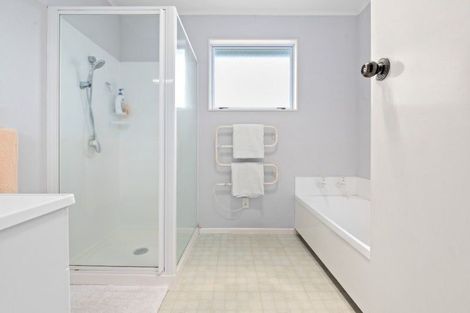 Photo of property in 44 Macdonald Road, Glenview, Hamilton, 3206