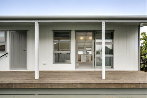 Photo of property in Lantern Light Takeaways, 1012 Willowpark Road North, Mayfair, Hastings, 4122