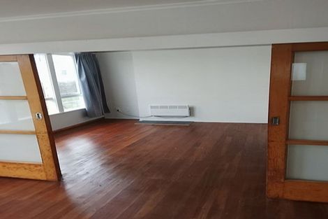 Photo of property in 73-75a Hereford Street, Cannons Creek, Porirua, 5024
