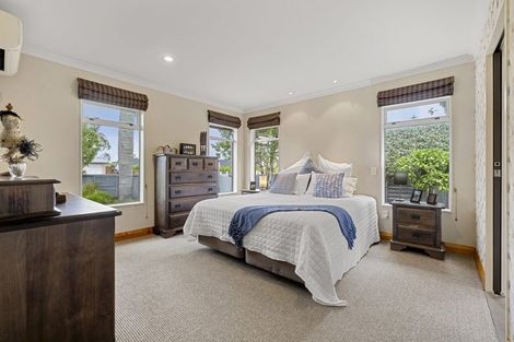 Photo of property in 2 Merlot Place, Rototuna, Hamilton, 3210