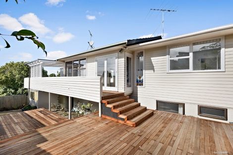 Photo of property in 11 Park Rise, Campbells Bay, Auckland, 0630