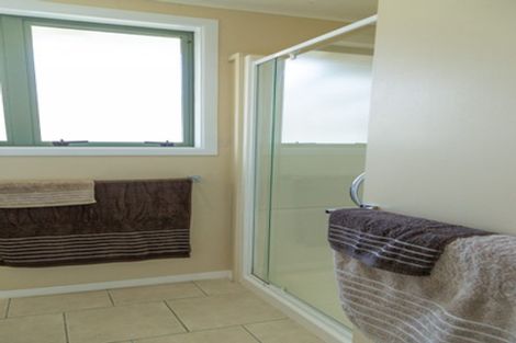 Photo of property in 17 Runuku Grove, Turangi, 3334