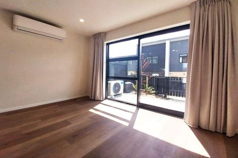 Photo of property in 10/476 West Coast Road, Glen Eden, Auckland, 0602