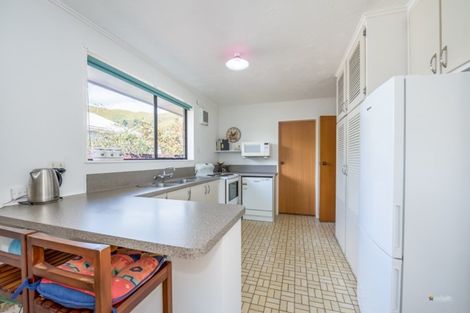 Photo of property in 18 Norton Park Avenue, Fairfield, Lower Hutt, 5011