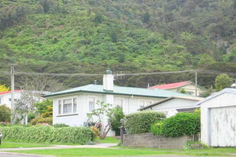 Photo of property in 1 Brick Street, Te Aroha, 3320