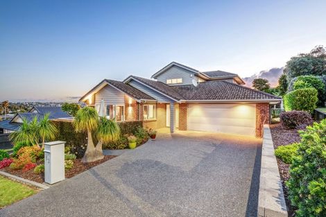 Photo of property in 63 Chesterfield Way, Orewa, 0931