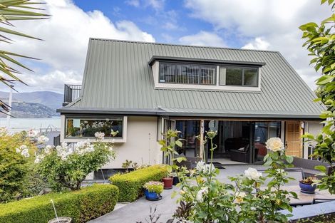 Photo of property in 24 Cornwall Road, Lyttelton, 8082