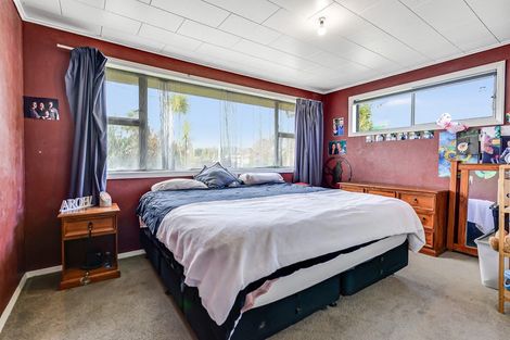 Photo of property in 299 Shakespeare Street, Leamington, Cambridge, 3432