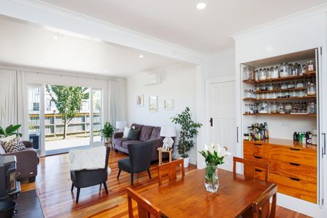 Photo of property in 143 Oxford Street, Ashhurst, 4810