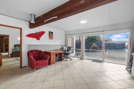 Photo of property in 192 Sturges Road, Henderson, Auckland, 0612