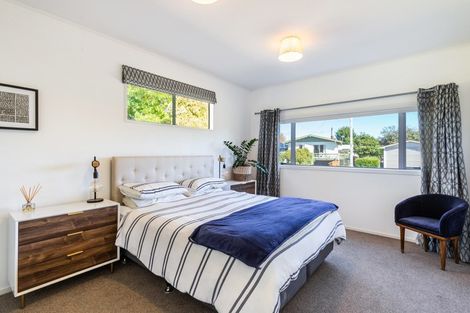 Photo of property in 4 Aubrey Crescent, Rainbow Point, Taupo, 3330