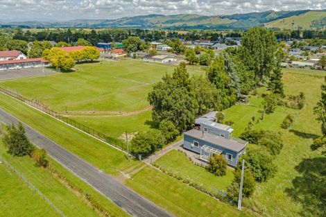 Photo of property in 11 Bevan Street, Woodville, 4920