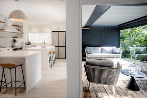 Photo of property in 4 Brandon Road, Manly, Whangaparaoa, 0930