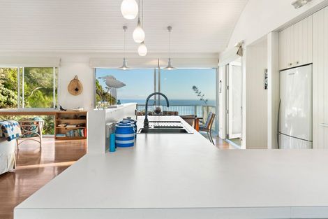 Photo of property in 350 Mcauslin Road, Whananaki, Hikurangi, 0181