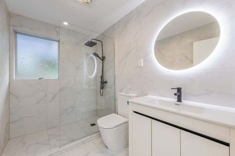 Photo of property in 57 Sunline Avenue, Massey, Auckland, 0614