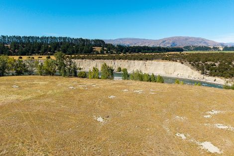 Photo of property in 124 Horseshoe Bend Drive, Albert Town, Wanaka, 9382