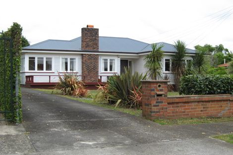 Photo of property in 5 Boyd Avenue, Mangere Bridge, Auckland, 2022