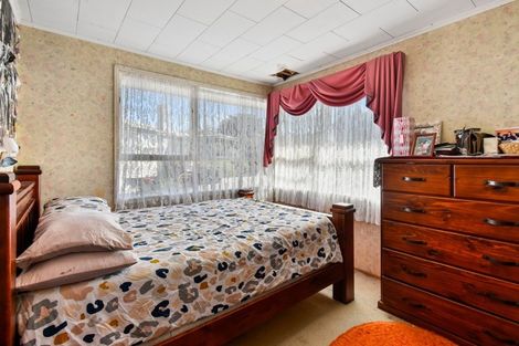 Photo of property in 76 Blake Road, Mangere East, Auckland, 2024