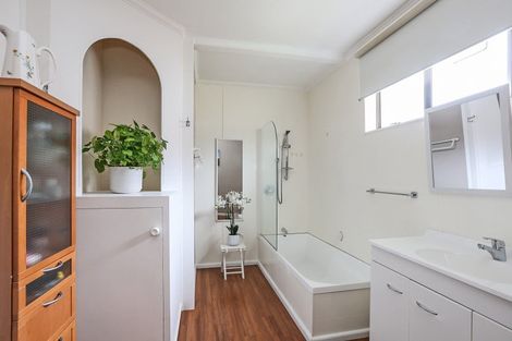 Photo of property in 15 Golding Road, Taradale, Napier, 4112