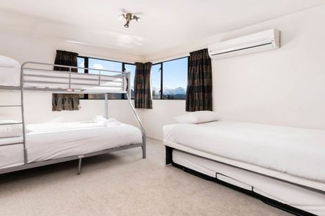 Photo of property in 8 Cherry Court, Wanaka, 9305