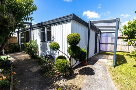 Photo of property in 50 Mahana Road, Ngatea, 3503