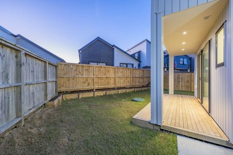 Photo of property in 18c Winfield Road, Kumeu, 0810