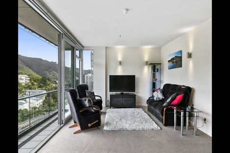 Photo of property in Montreaux Apartments, 9b/164 The Terrace, Wellington Central, Wellington, 6011