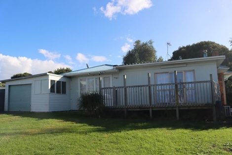 Photo of property in 13 Surrey Street, Manurewa, Auckland, 2102