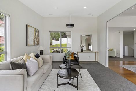 Photo of property in 4 Ravello Rise, Flat Bush, Auckland, 2019