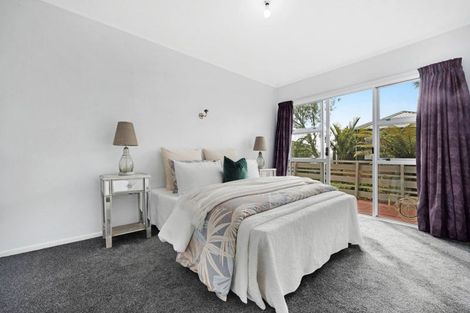 Photo of property in 22 Andrew Road, Howick, Auckland, 2010