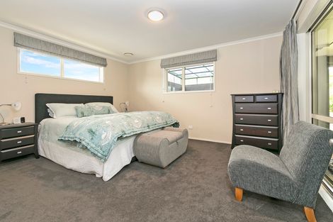 Photo of property in 23 Applemoors Way, Riverhead, 0820