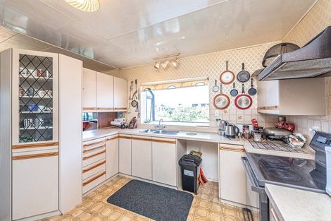 Photo of property in 12 Warwick Place, Springvale, Whanganui, 4501