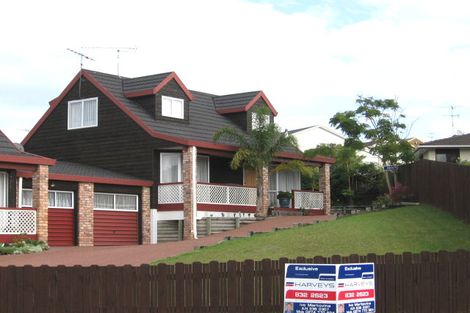 Photo of property in 1/62 Granville Drive, Massey, Auckland, 0614