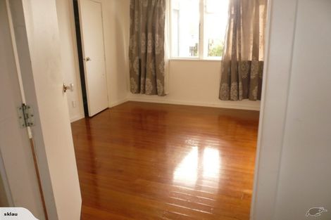 Photo of property in 10 Caen Road, Panmure, Auckland, 1072
