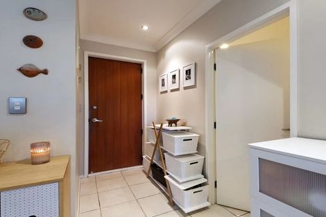 Photo of property in 9l Clearwater Cove, West Harbour, Auckland, 0618