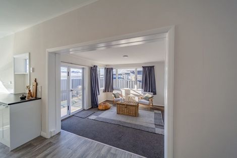 Photo of property in 16 Nuffield Avenue, Marewa, Napier, 4110