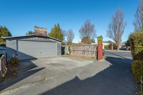 Photo of property in 2/102 Yaldhurst Road, Sockburn, Christchurch, 8042