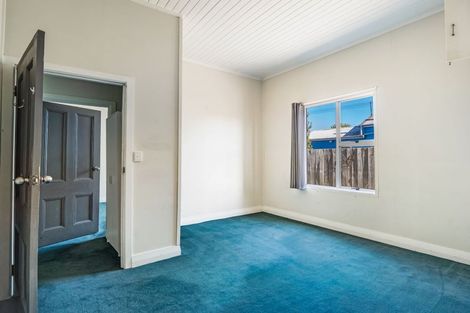 Photo of property in 16 Argyle Street, Balclutha, 9230