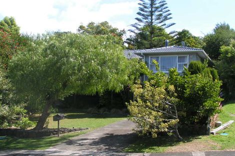 Photo of property in 24 Arosa Place, Forrest Hill, Auckland, 0620