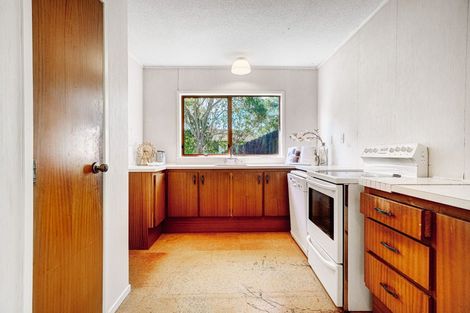 Photo of property in 18 Wisteria Way, Mairangi Bay, Auckland, 0630