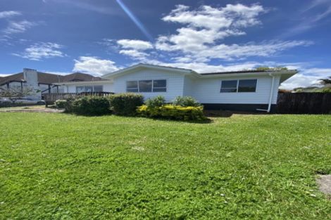 Photo of property in 36 Goodwood Drive, Goodwood Heights, Auckland, 2105